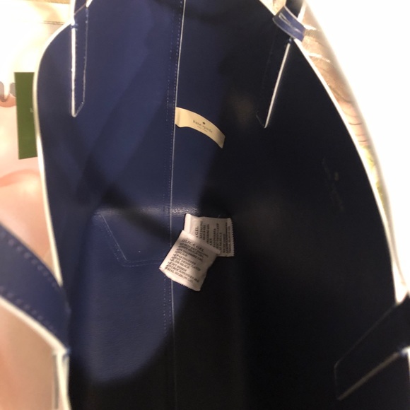 Kate ♠️ Lakeland Drive Marina Tote - Picture 4 of 8